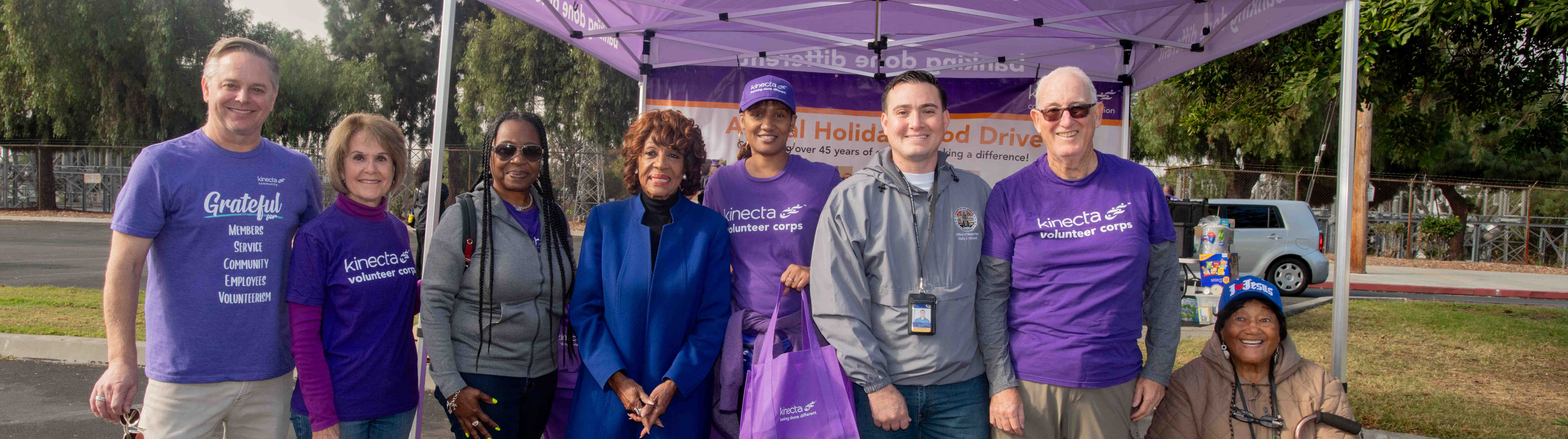 kinecta volunteers